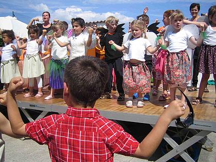 Katholischer Kindergarten St. Anna - Theateraufführung beim Sommerfest