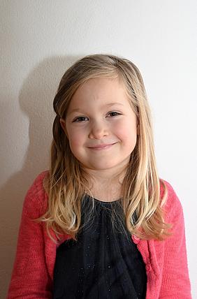 Elina Rutsch, 5 Jahre, aus Ingolstadt: „Ich wünsche mir ein Barbiehaus, ein Barbiepferd und ganz viele Barbies.“ Foto: Kath. Kita IN gGmbH/Vogl
