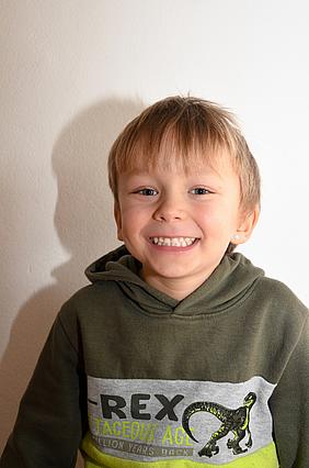 Maximilian Brenner, 5 Jahre, aus Ingolstadt: „Ich wünsche mir eine Mighty Pups Zentrale und eine Polizeizentrale mit Polizisten, Polizeiautos, Dieben und einem Hubschrauber.“ Foto: Kath. Kita IN gGmbH/Vogl