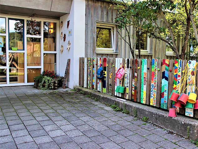 Der Eingang zum Kindergarten